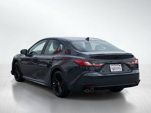 Used 2026 Toyota Camry SE FWD image 4