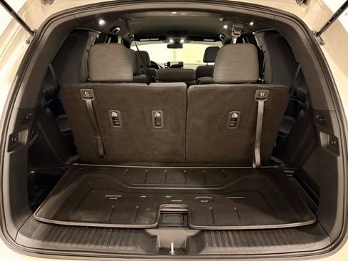 Used 2025 Honda Pilot Sport image 10