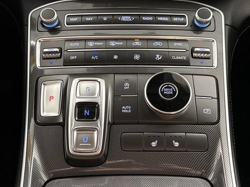 Used 2022 Hyundai Santa Fe SEL w/ Convenience + Premium Package FWD image 19