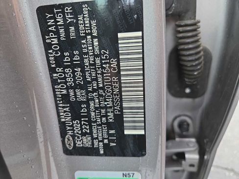 Used 2026 Hyundai Elantra Sport FWD image 29