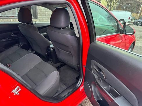 Used 2015 Chevrolet Cruze LT image 25