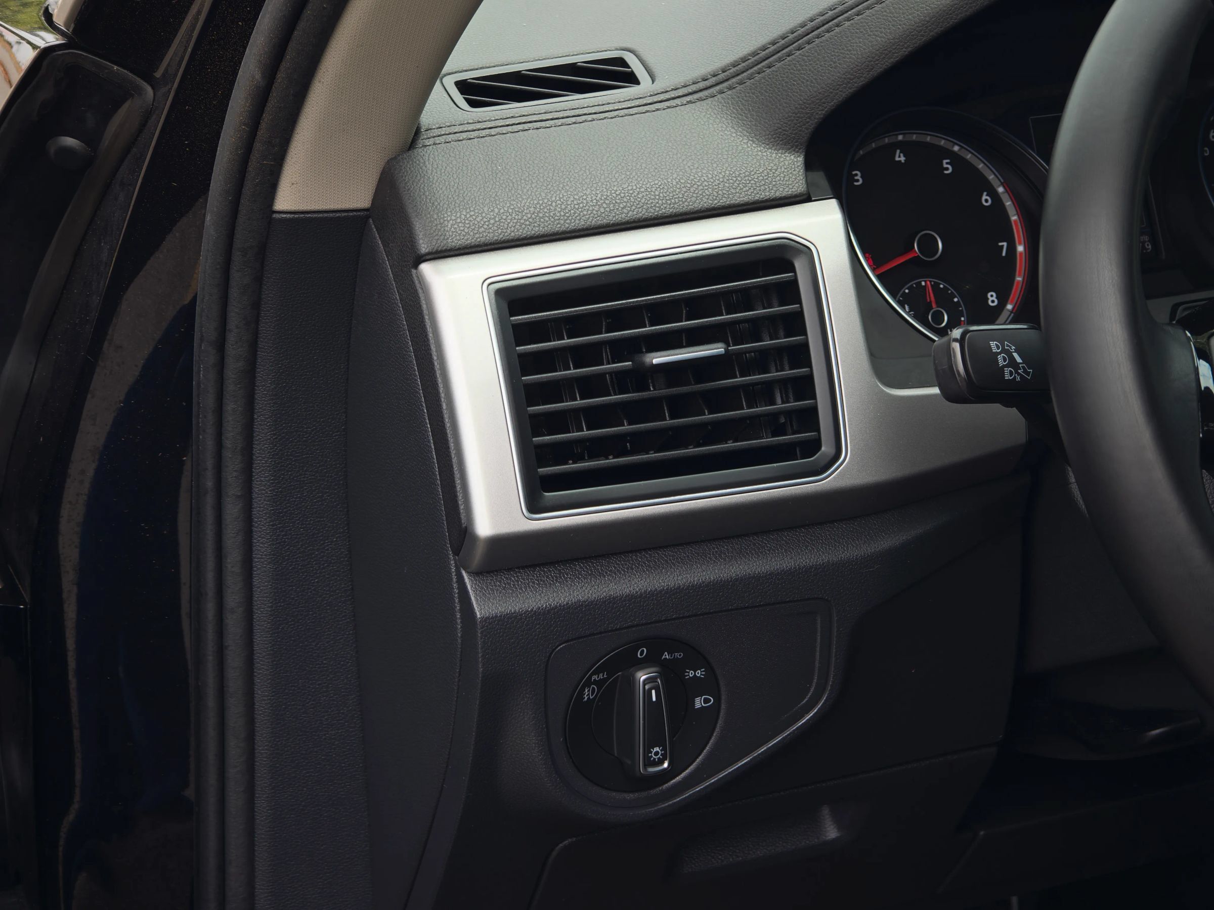 Used 2019 Volkswagen Atlas SE AWD/4WD image 19