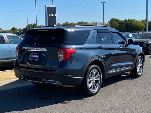 Used 2022 Ford Explorer XLT w/ Equipment Group 202A AWD/4WD image 7