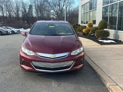 Used 2017 Chevrolet Volt Premier w/ Driver Confidence II Package image 1