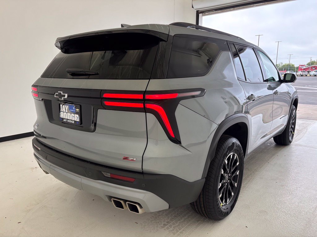 New 2027 Chevrolet Traverse Z71 w/ Driver Confidence Package AWD/4WD image 21