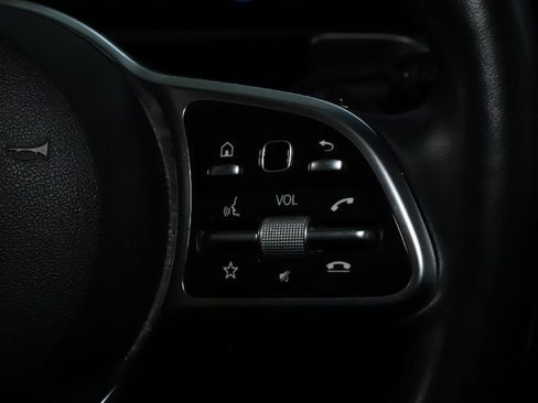 Used 2022 Mercedes-Benz GLB 250 4MATIC image 24