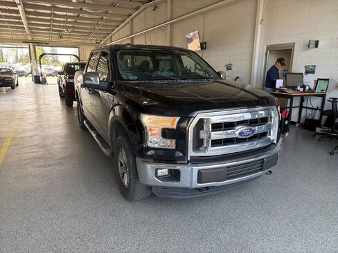 Used 2016 Ford F150 XLT image 2