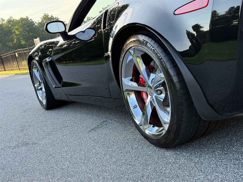 Used 2013 Chevrolet Corvette Grand Sport w/ 2LT Preferred Equipment Group RWD image 29