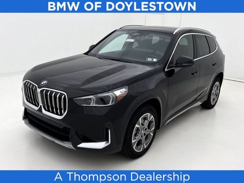 Used 2027 BMW X1 xDrive28i AWD/4WD image 1