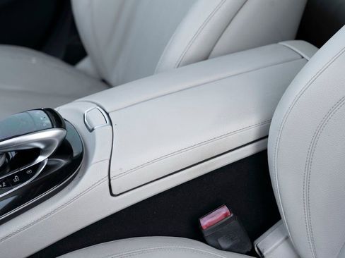 Used 2017 Mercedes-Benz E 300 image 12