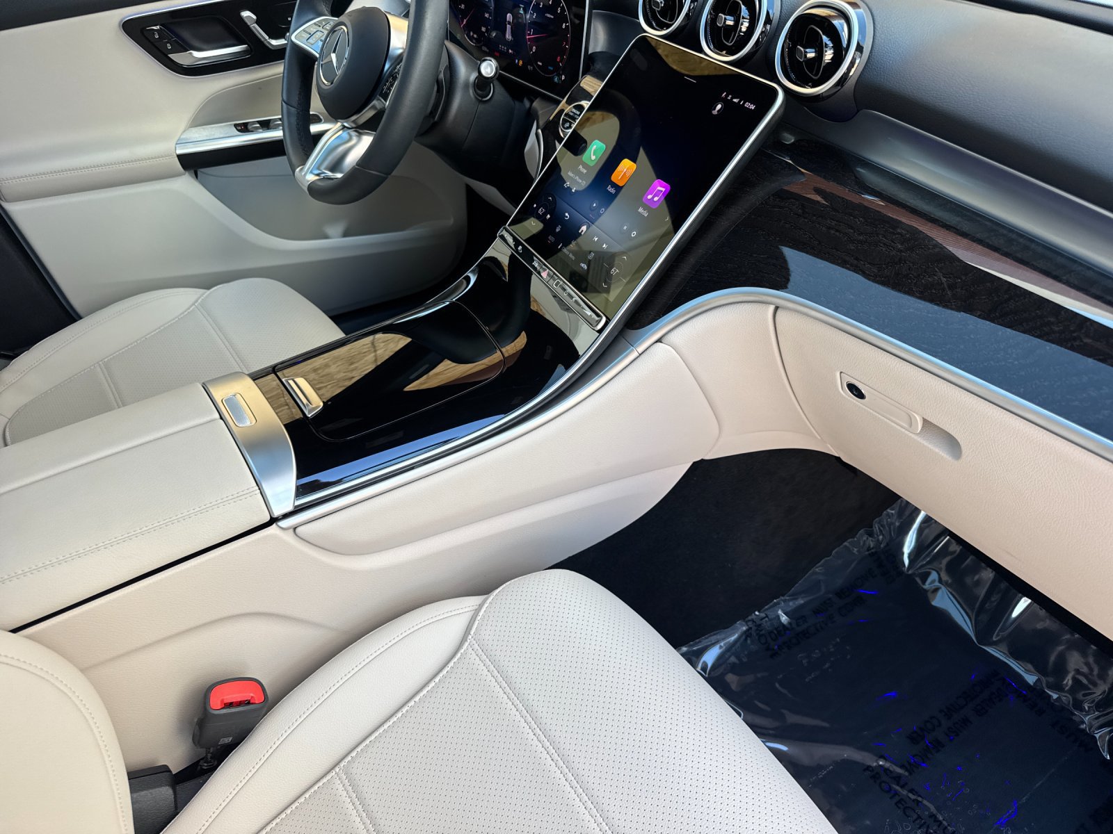 Certified 2026 Mercedes-Benz GLC 300 4MATIC image 16
