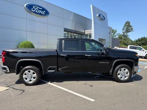 Used 2020 Chevrolet Silverado 2500 LTZ w/ LTZ Premium Package AWD/4WD image 8