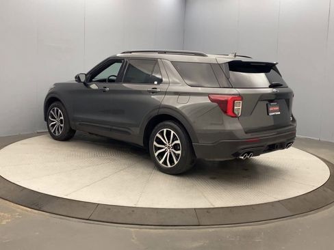 Used 2020 Ford Explorer ST w/ Premium Technology Package AWD/4WD image 3