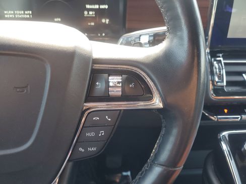 Used 2019 Lincoln Navigator Select w/ Technology Package image 23