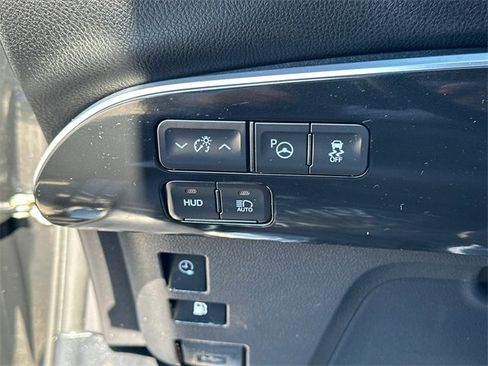 Certified 2021 Toyota Prius Prime Limited image 16