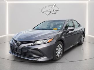 Used 2019 Toyota Camry FWD video 1