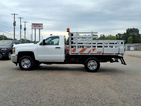 Used 2016 Chevrolet Silverado 2500 W/T RWD image 2