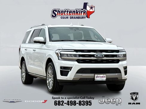 Used 2024 Ford Expedition Limited image 1