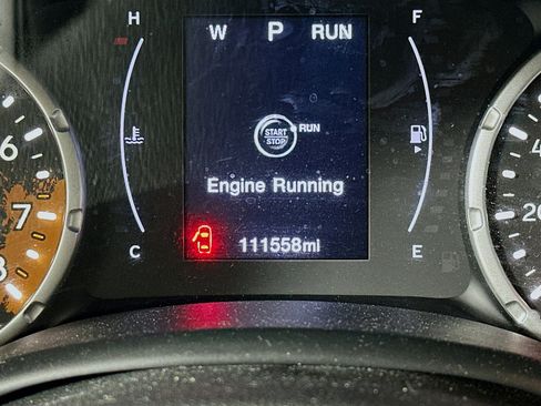 Used 2018 Jeep Renegade Altitude FWD image 18