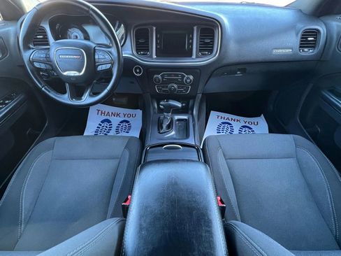 Used 2017 Dodge Charger SE w/ Blacktop Package image 13