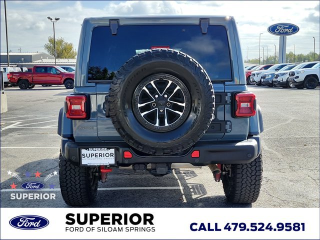 Used 2024 Jeep Wrangler Unlimited Rubicon AWD/4WD image 5