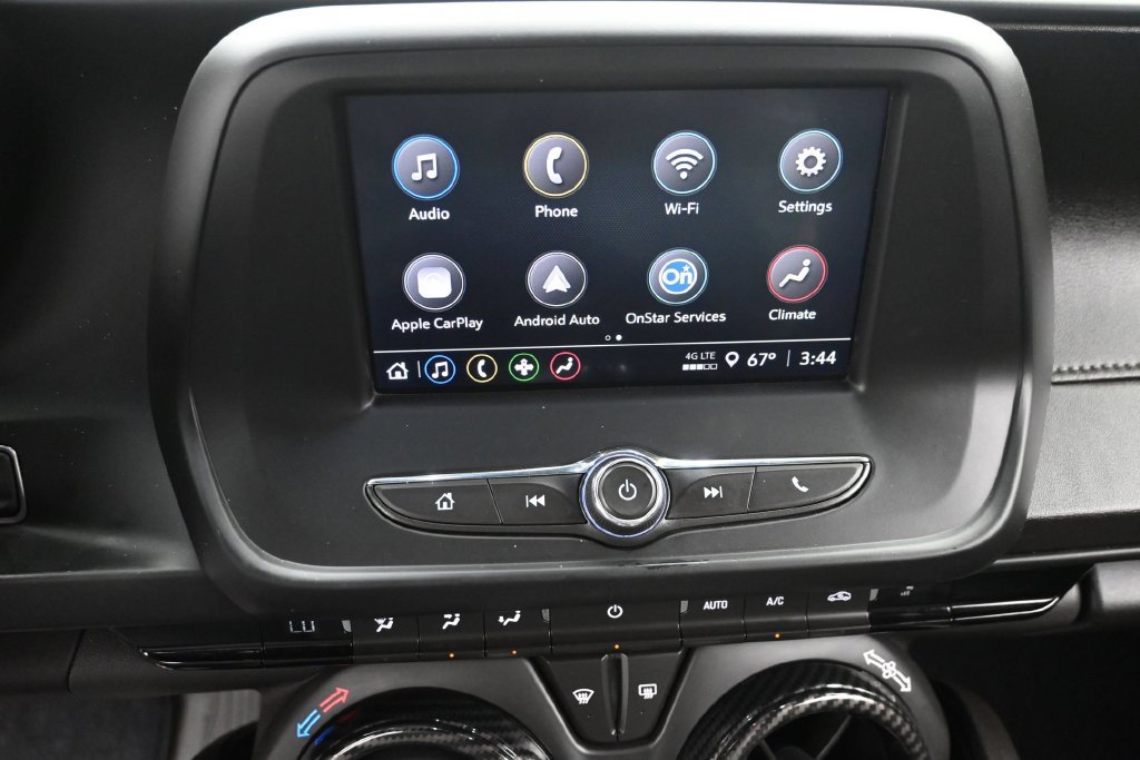 Used 2021 Chevrolet Camaro LT RWD image 16