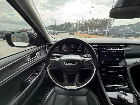 Used 2021 Jeep Grand Cherokee L Limited image 14