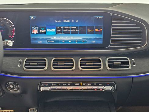Used 2026 Mercedes-Benz GLS 580 4MATIC image 27