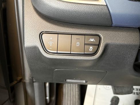 Used 2023 Kia Seltos S AWD/4WD image 18