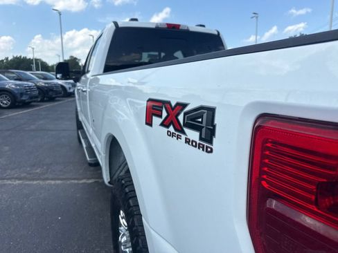 Used 2022 Ford F350 XLT w/ XLT Premium Package AWD/4WD image 13