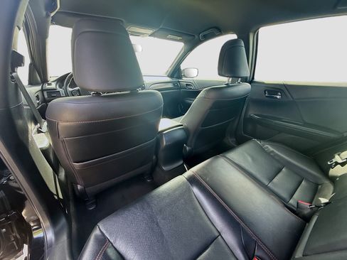 Used 2017 Honda Accord Sport Special Edition image 23