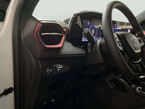 Used 2025 Chevrolet TrailBlazer RS w/ Convenience Package image 15