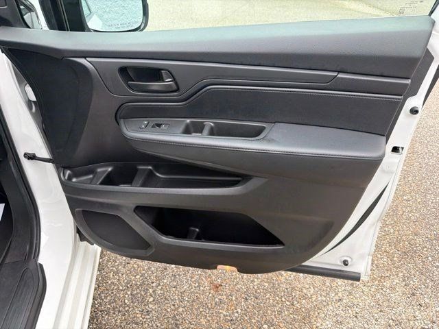 Used 2025 Honda Odyssey Sport-L image 17