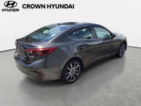Used 2018 MAZDA MAZDA3 Grand Touring FWD image 4