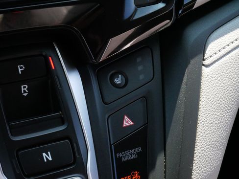 Certified 2018 Honda Odyssey EX image 27