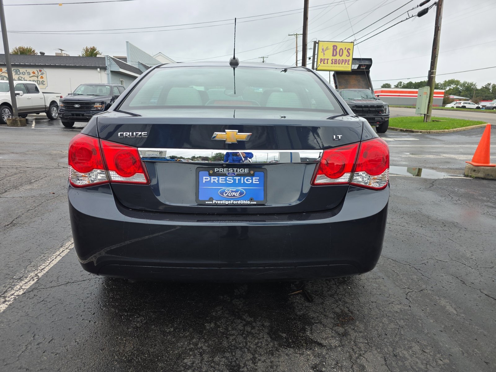 Used 2016 Chevrolet Cruze LT w/ Sun And Sound Package FWD image 4