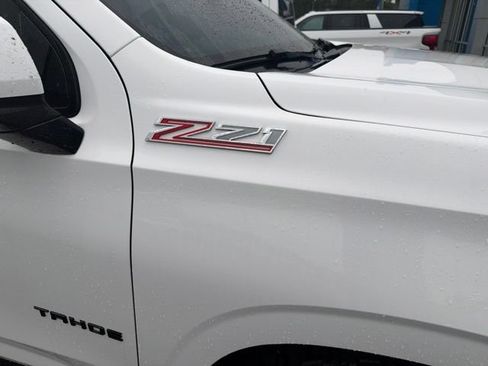 Used 2021 Chevrolet Tahoe Z71 w/ Z71 Off-Road Package AWD/4WD image 9