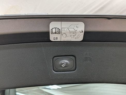 Certified 2017 Ford Edge Titanium w/ Equipment Group 301A AWD/4WD image 23