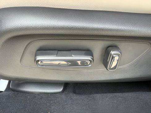 New 2027 Honda HR-V EX-L image 10