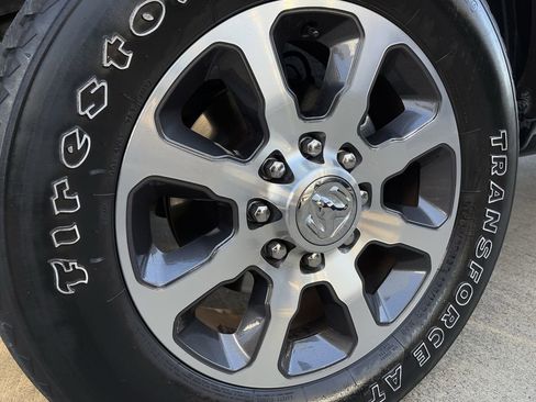 Used 2024 RAM 2500 Limited w/ Safety Group image 11