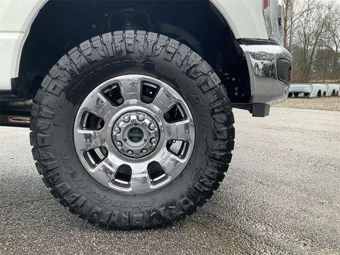 Used 2024 Ford F350 King Ranch w/ Chrome Package image 10