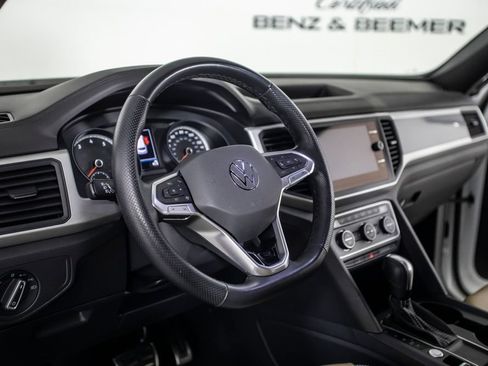 Used 2021 Volkswagen Atlas Cross Sport SE w/ V6 Towing Package FWD image 21