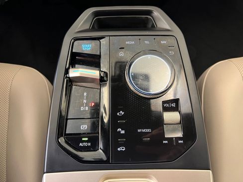Certified 2022 BMW iX xDrive50 w/ Convenience Package image 27