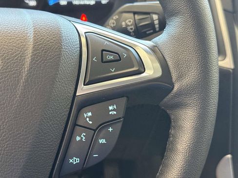 Used 2024 Ford Edge SEL w/ Convenience Package image 18