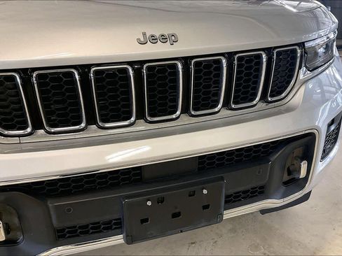 Used 2022 Jeep Grand Cherokee Overland image 31