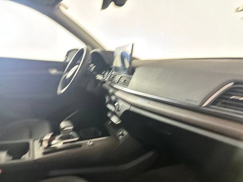 Used 2023 Audi Q5 2.0T Premium w/ Convenience Package AWD/4WD image 31