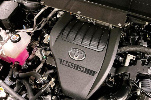 Used 2023 Toyota Highlander Limited AWD/4WD image 32