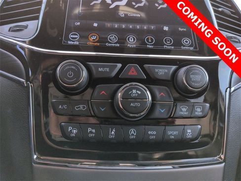 Used 2020 Jeep Grand Cherokee Limited w/ Premium Lighting Group image 29