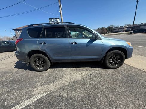 Used 2010 Toyota RAV4 4WD image 2