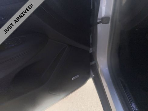 Used 2017 Cadillac XT5 Platinum image 13